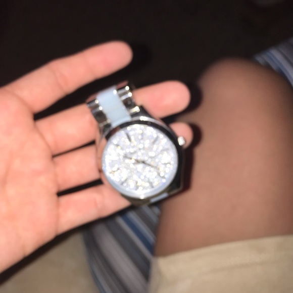 Authentic Michael kors watch. silver & aqua. - Picture 4 of 8
